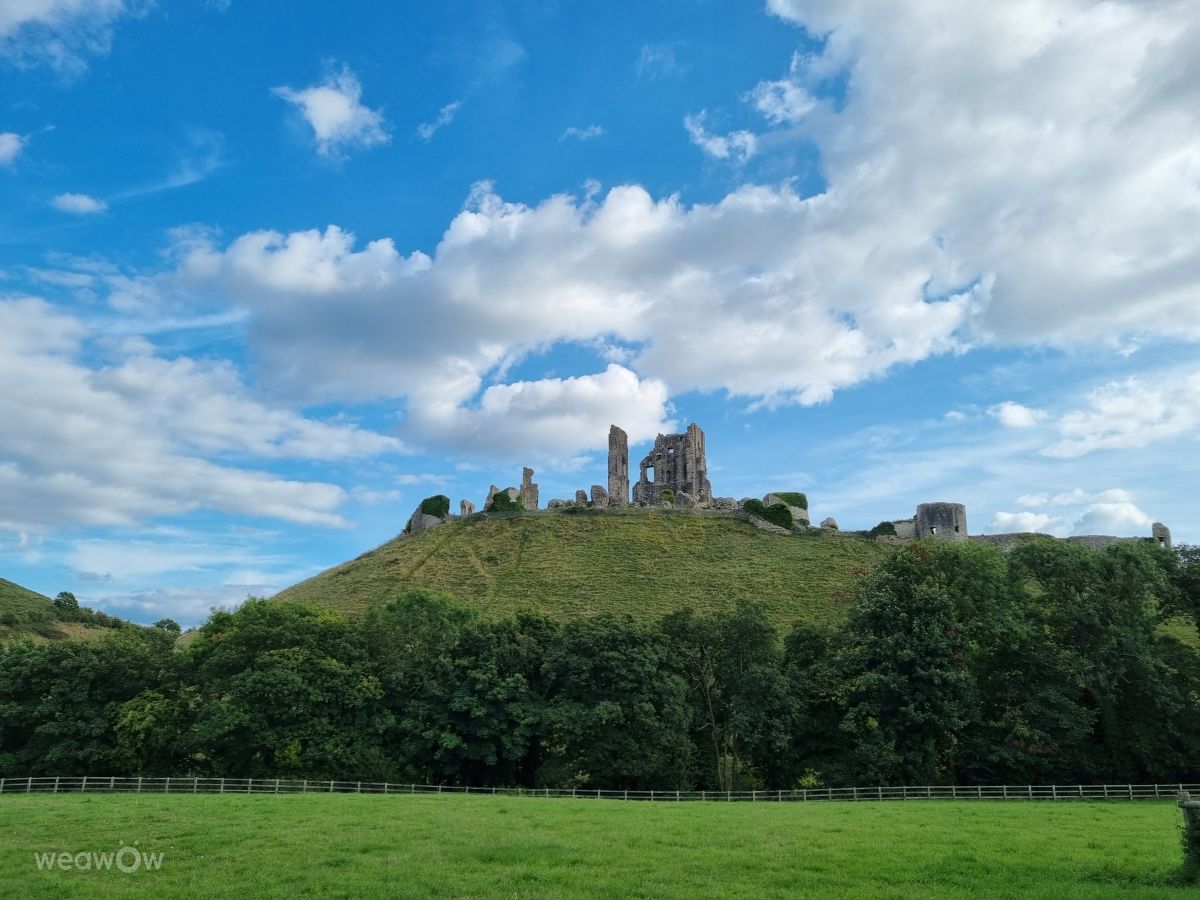 Photographer DaB, Weather Photos in Corfe Castle - Weawow