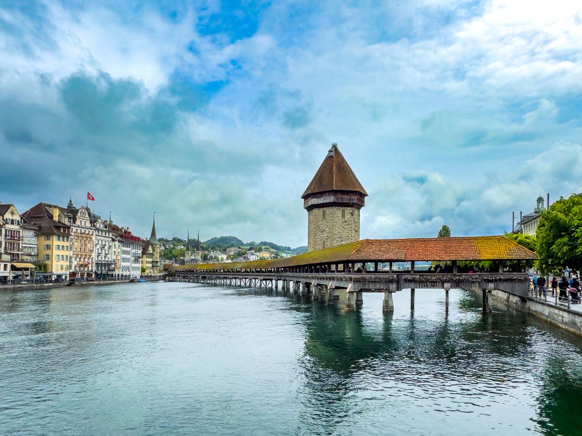 Weather forecasts with beautiful photos by Photoscapes