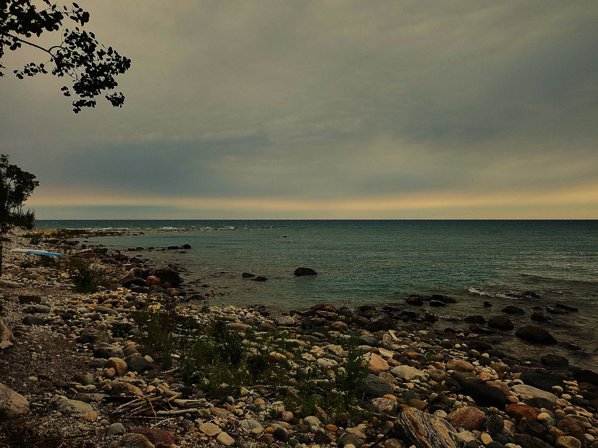 Weather forecasts with beautiful photos by Techhead