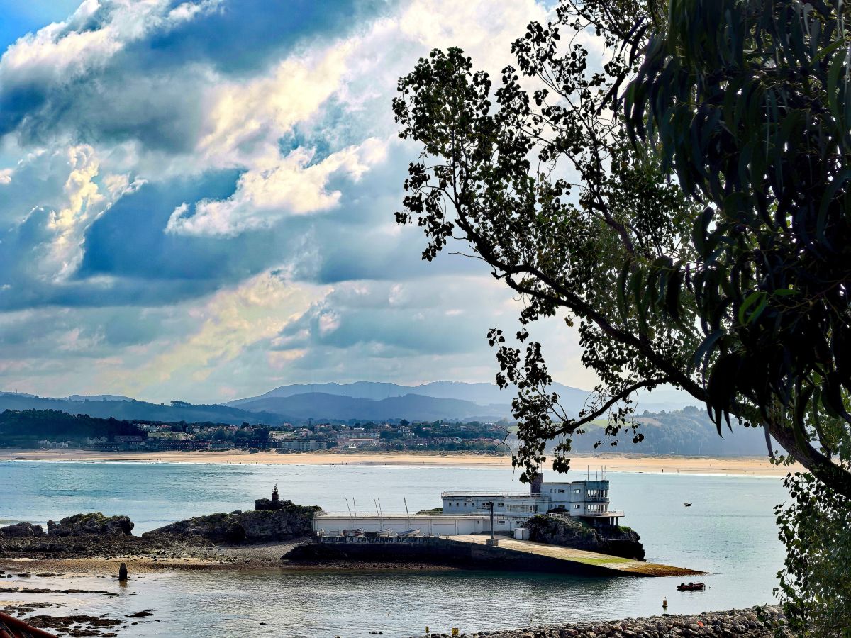 Weather Photos in Santander. Weather forecasts with beautiful photos by Lomarog