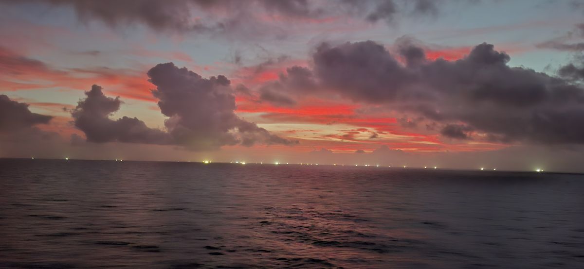 Weather forecasts with beautiful photos by MasterConstantine