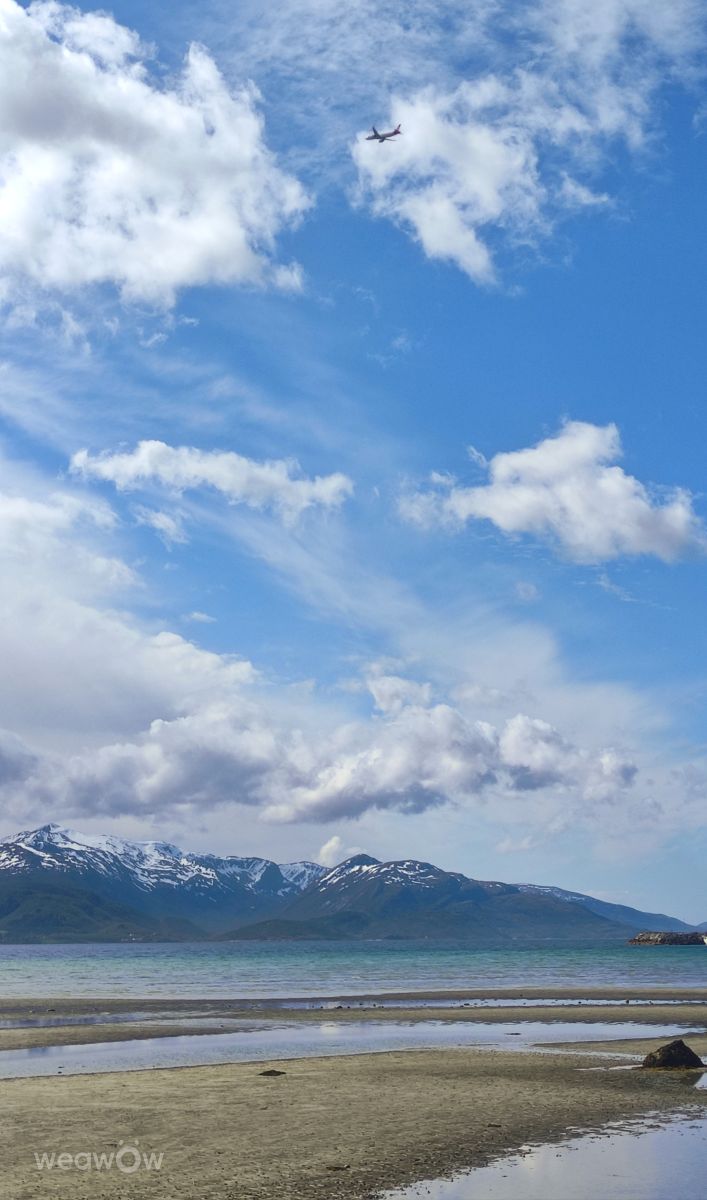 Weather forecasts with beautiful photos by Andriii