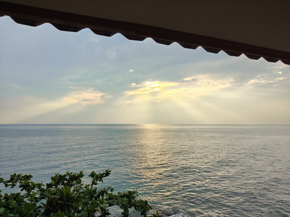 Weather Photos in Thailand. Weather forecasts with beautiful photos by NatalieZ