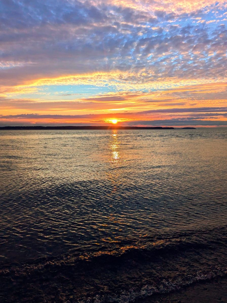 Weather forecasts with beautiful photos by dhweston