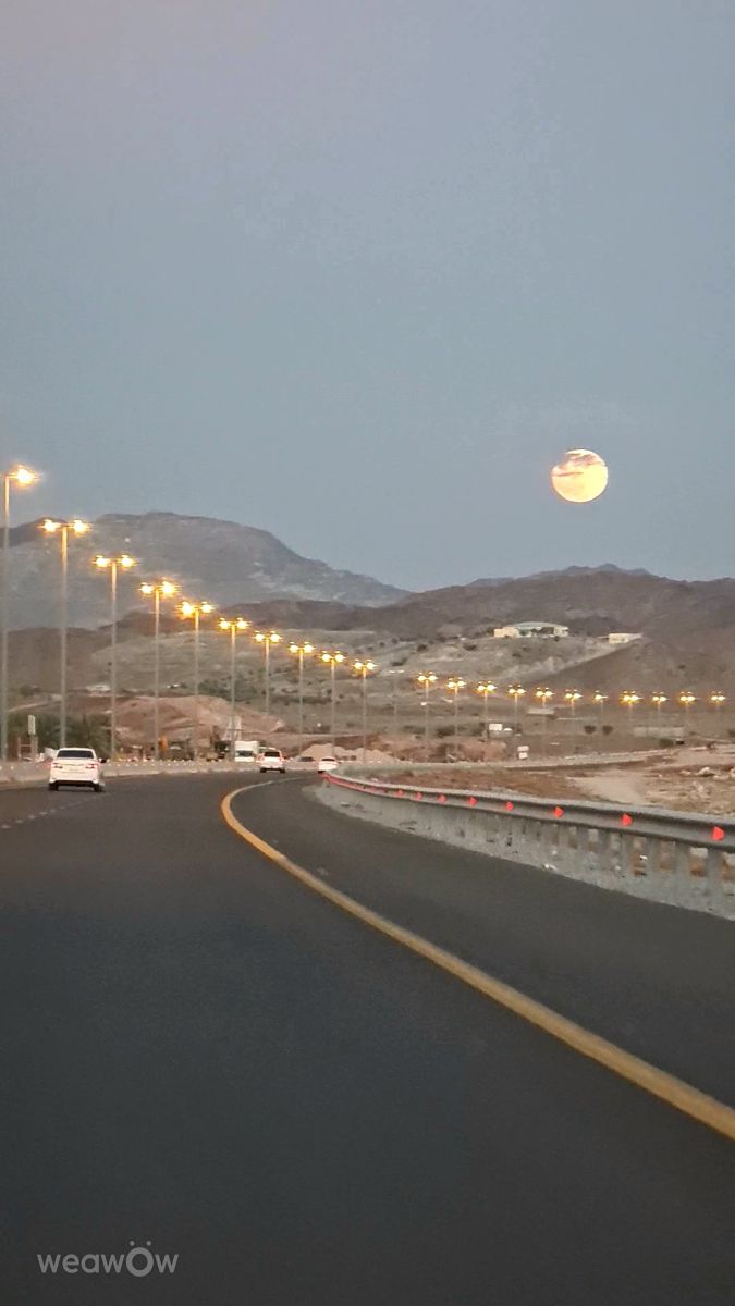 Fotos do tempo em Sharjah. Previsões do tempo com lindas fotos de phantran