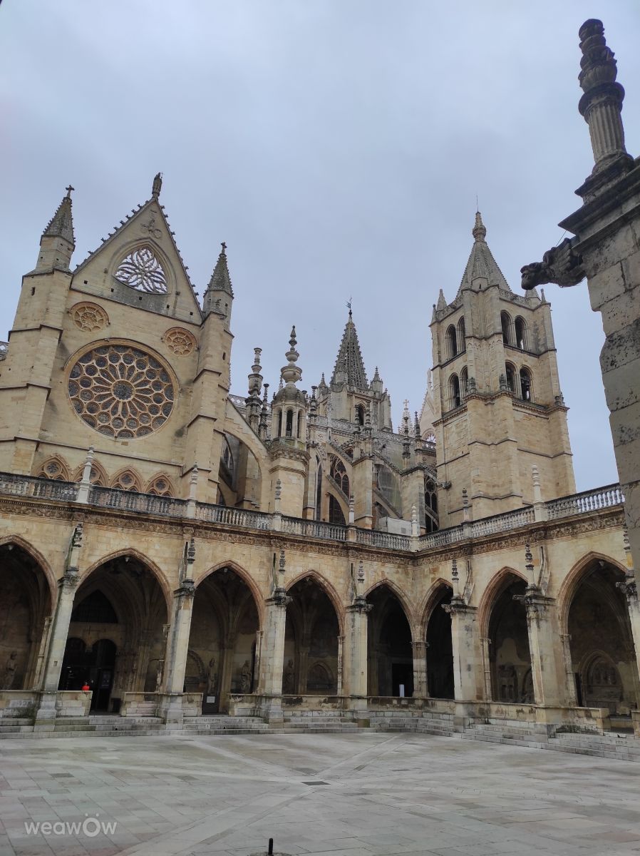 Weather Photos in León. Weather forecasts with beautiful photos by Ylla Ylla Ylla