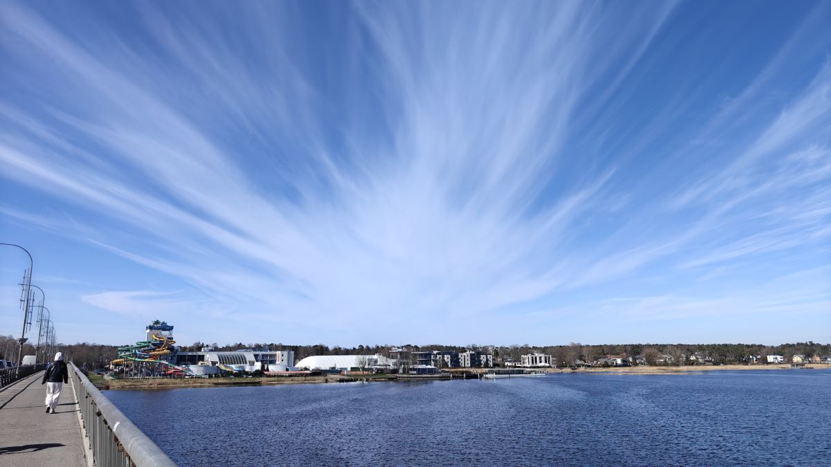 newgenの美しい写真による天気予報
