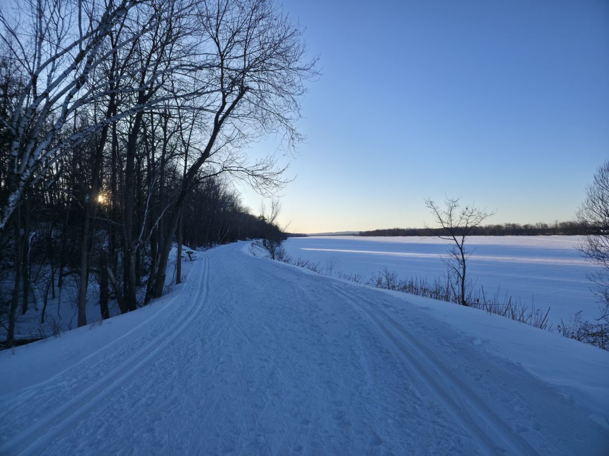 Wetter Photos Ottawa / Rockcliffe Airport. Wettervorhersagen mit schönen Fotos von Derek Davlut