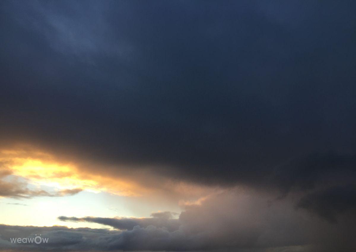Weather forecasts with beautiful photos by Cloudscapes