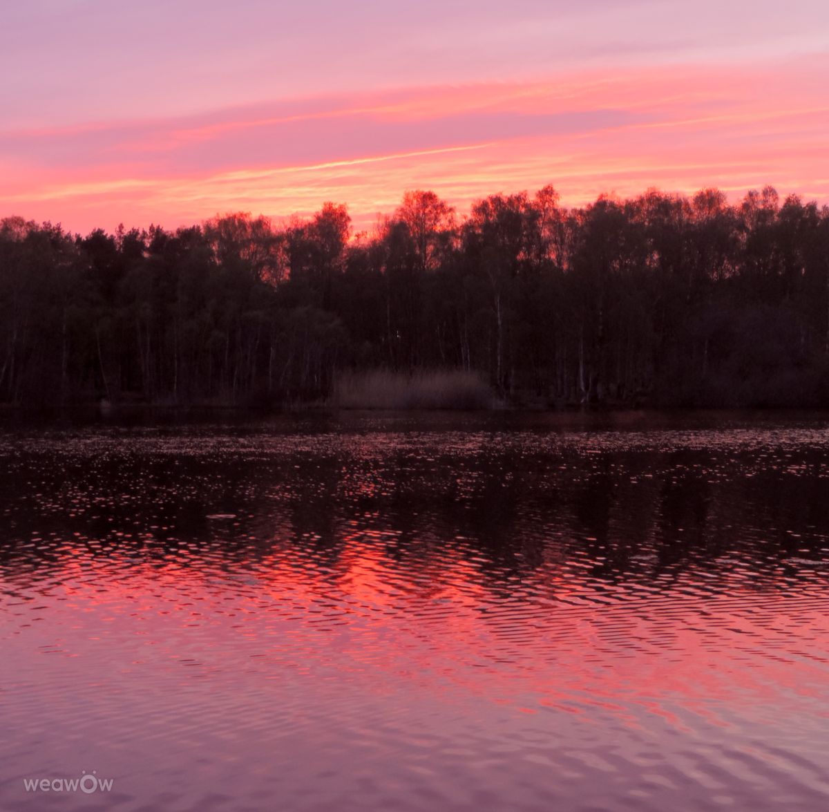Weather forecasts with beautiful photos by beyondspective