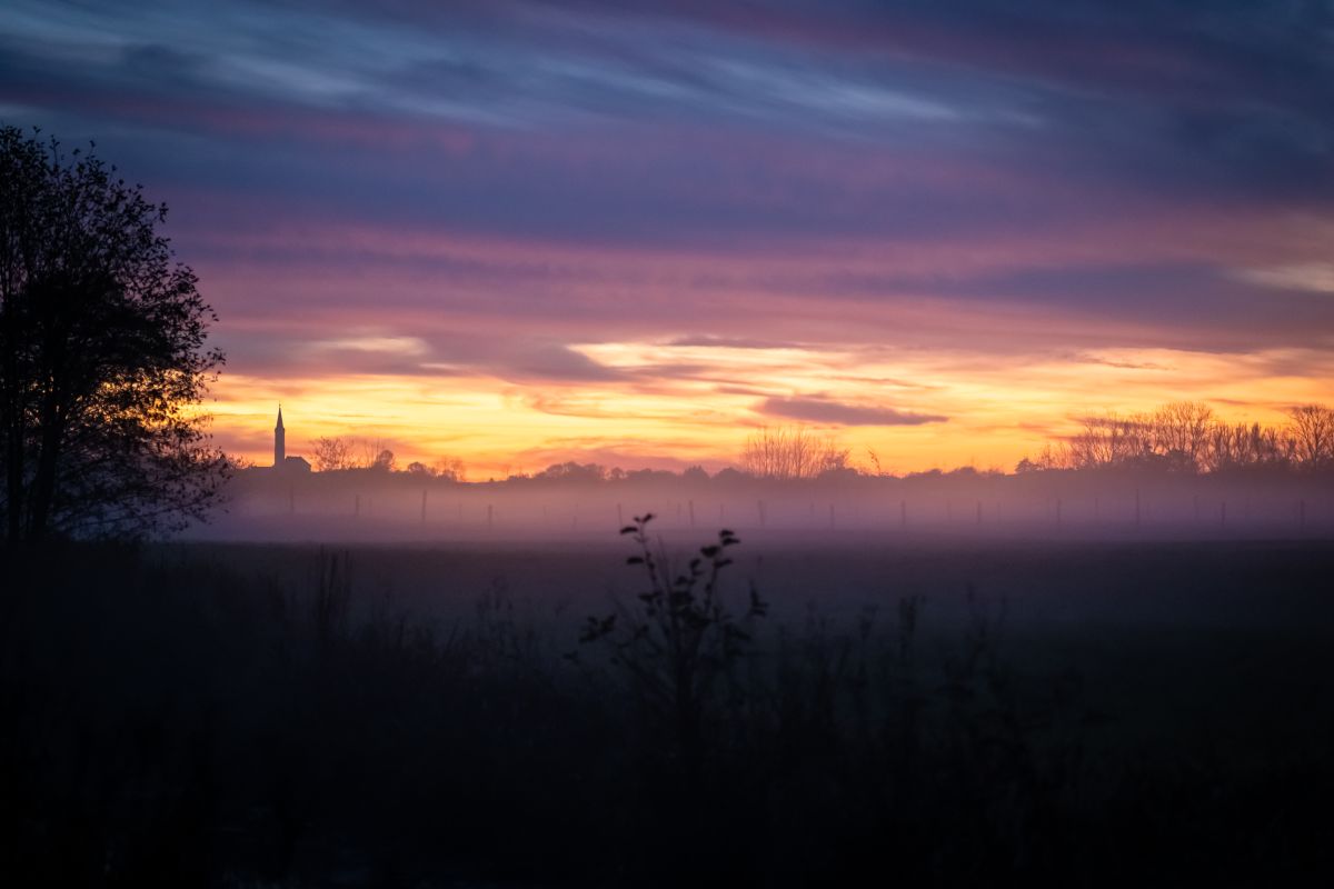 Weather forecasts with beautiful photos by Li-Bro