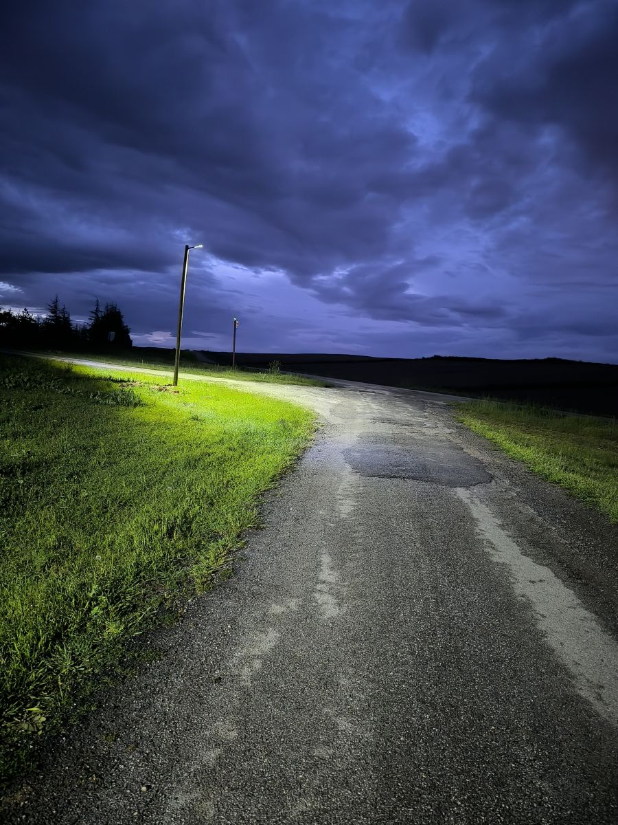 Weather forecasts with beautiful photos by Cankat