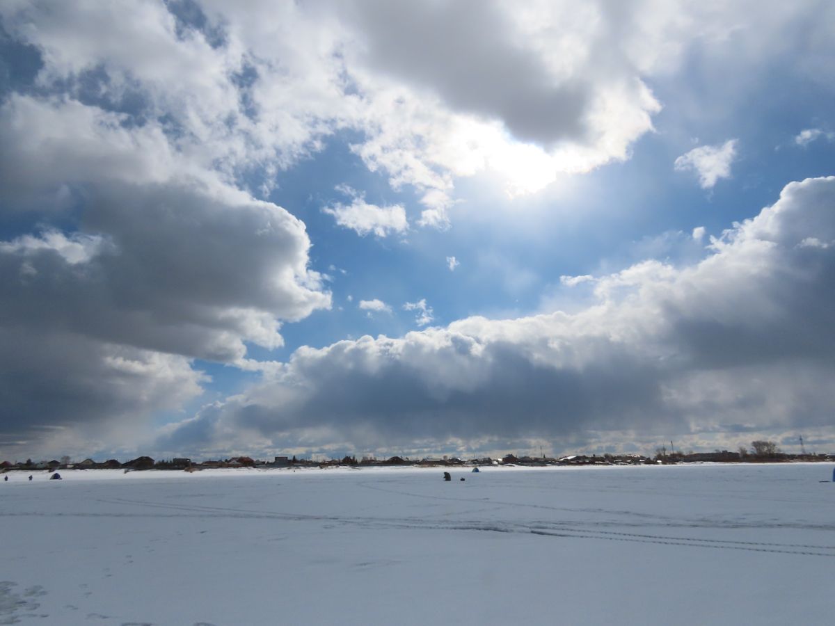 Kamensk-Uralskyの天気写真. Sviatoslavの美しい写真による天気予報