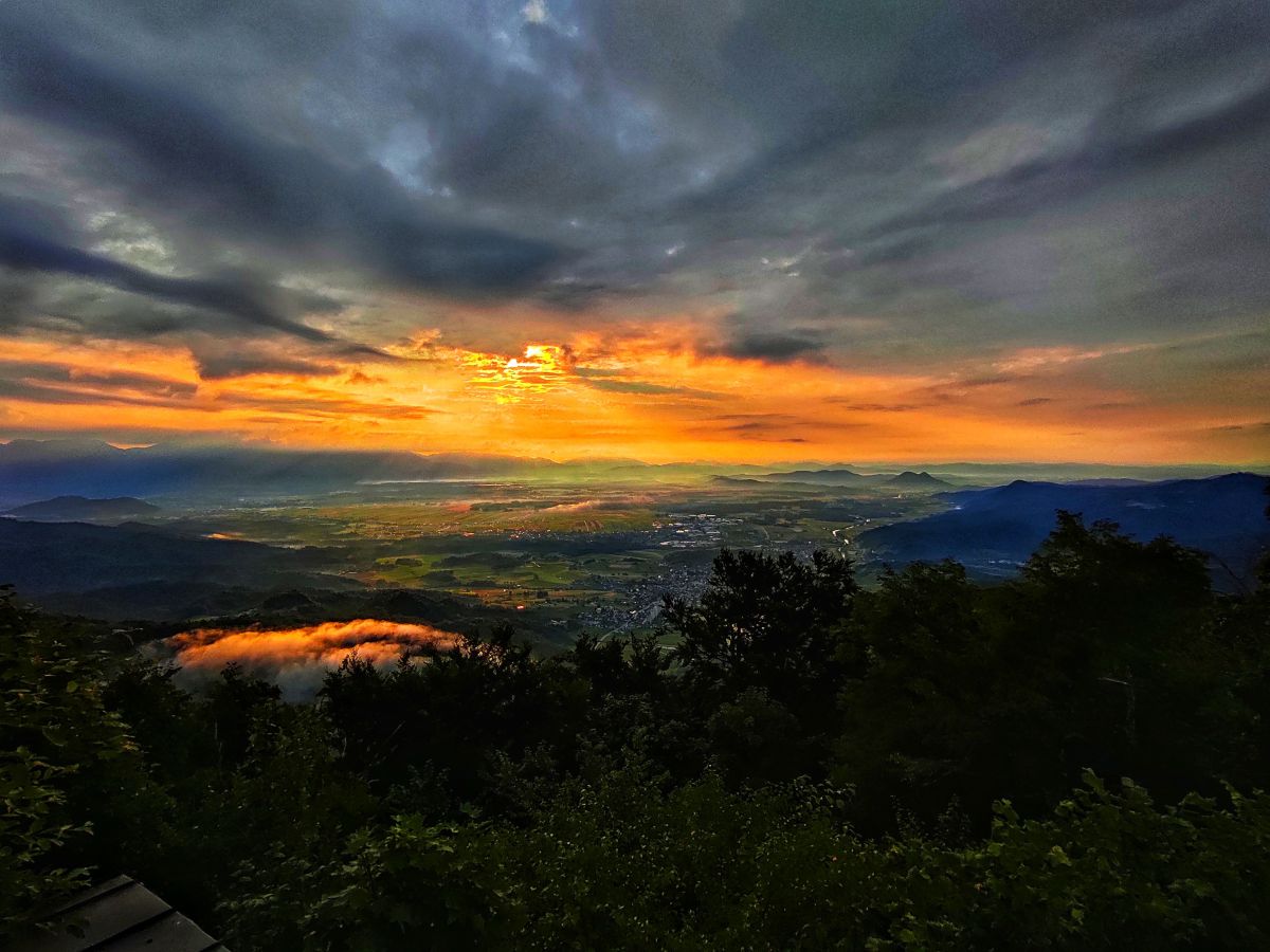 Weather Photos in Slovenia. Weather forecasts with beautiful photos by Buros