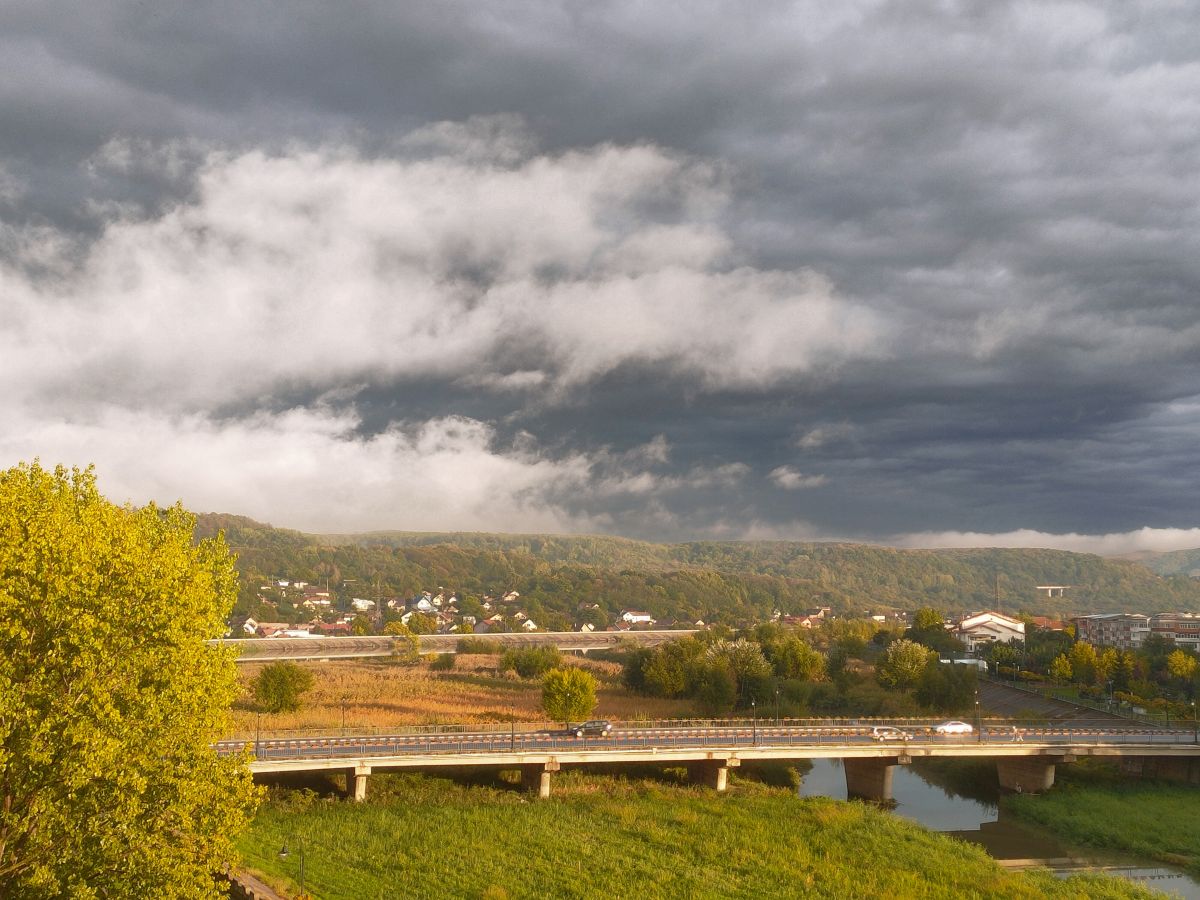 Photos météo à Vâlcea. Prévisions météo avec de superbes photos de Evgeniy79