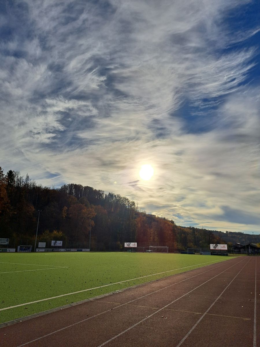 摄影师 NikolausMinas，Engelskirchen的天气照片 - Weawow