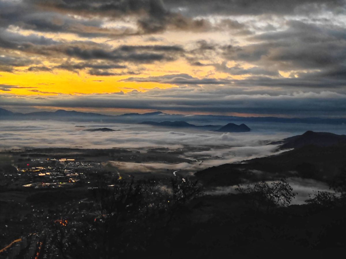 Weather forecasts with beautiful photos by Buros