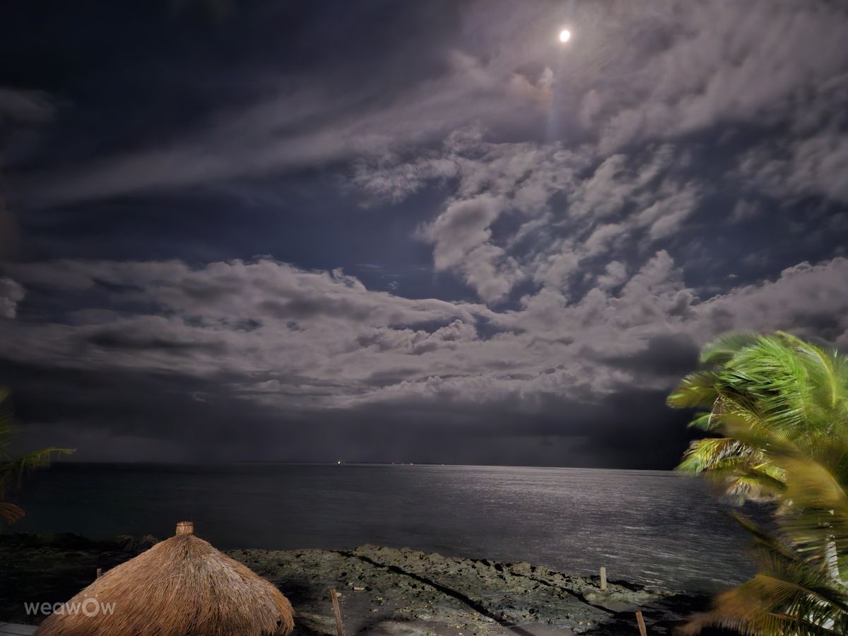 Weather forecasts with beautiful photos by Cumhur Cemal Özmen