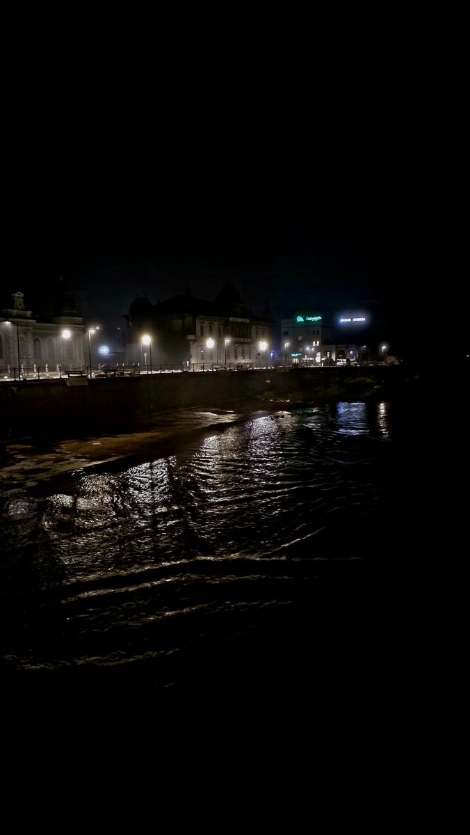 Weather Photos in Centru Muzeal Cazinoul Băilor Vatra Dornei. Weather forecasts with beautiful photos by Camelyon