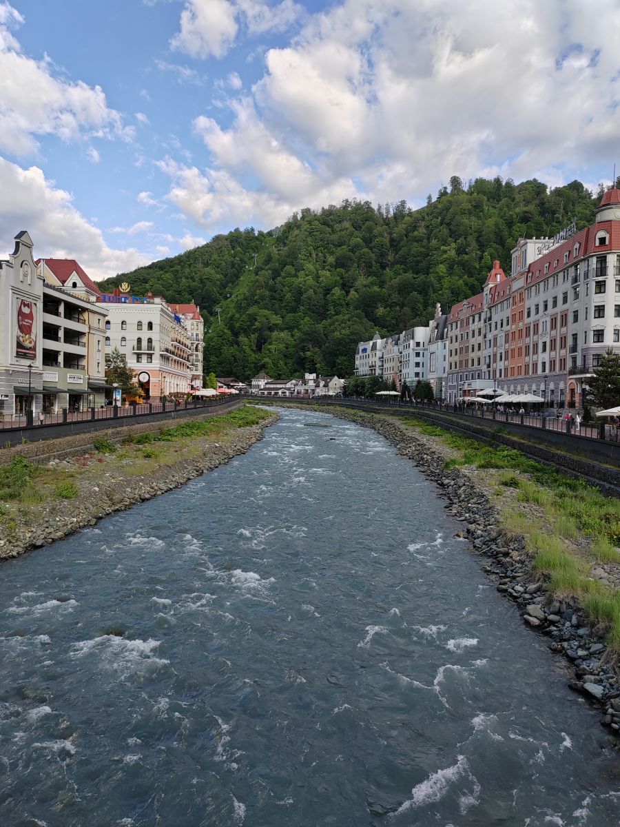 Photographer Albert_Smelovtsev, Weather Photos in Roza Khutor - Weawow