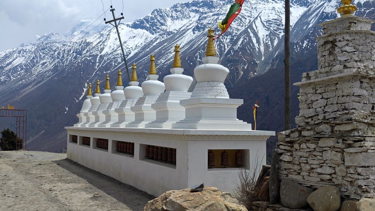 Weather Photos in Nepal. Weather forecasts with beautiful photos by Ruttingstag
