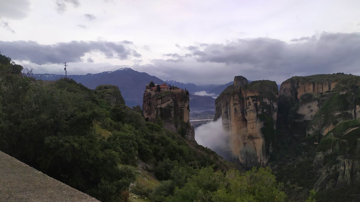 Weather Photos in Thessaly. Weather forecasts with beautiful photos by atomo