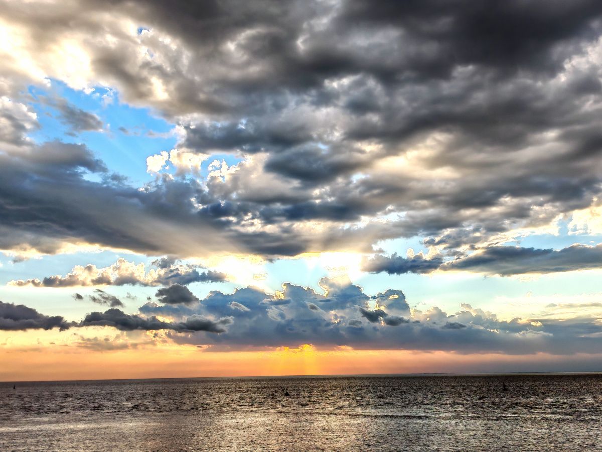 Weather forecasts with beautiful photos by JavierO2809