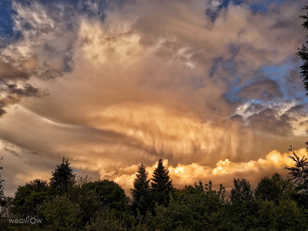 Weather Photos in Višňové. Weather forecasts with beautiful photos by _richardd