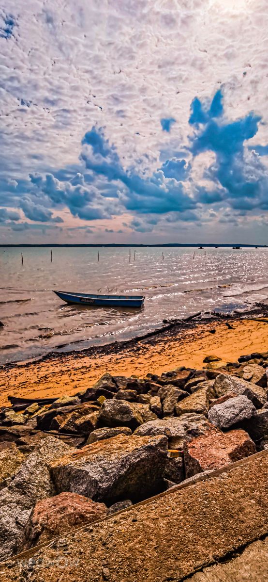 Weather forecasts with beautiful photos by Run_Qifays