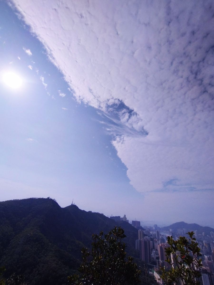 Weather Photos in Hong Kong. Weather forecasts with beautiful photos by Ensign_Lau