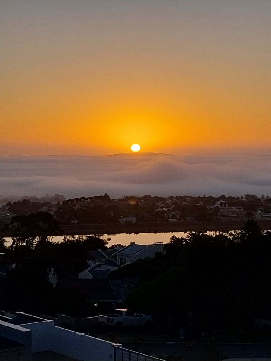 Weather forecasts with beautiful photos by Bredasdorp