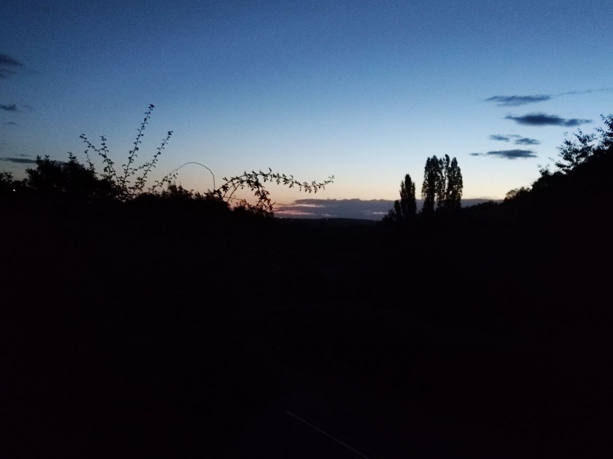 Weather Photos in Beaujolais. Weather forecasts with beautiful photos by Andbot_