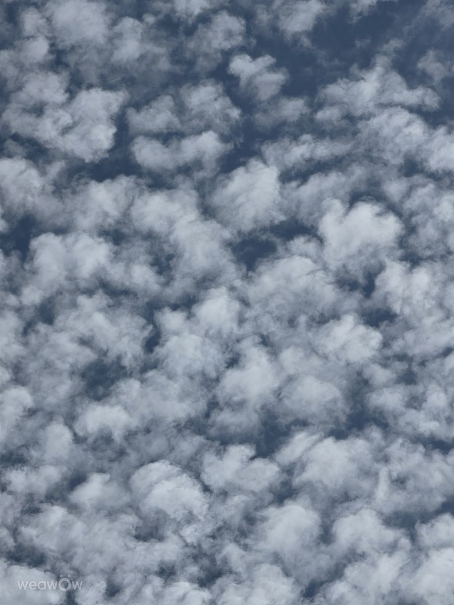 Weather Photos in United Kingdom. Weather forecasts with beautiful photos by Iain Mann