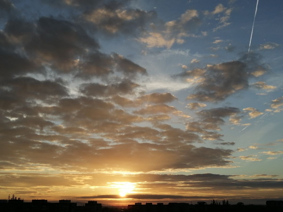 Dự báo thời tiết với những bức ảnh đẹp của Augustin