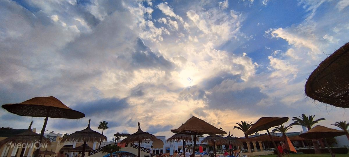 Weather forecasts with beautiful photos by Butzel66