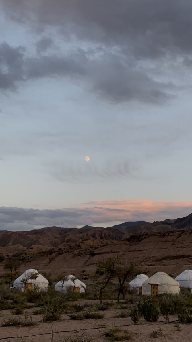 Weather Photos in Kyrgyzstan. Weather forecasts with beautiful photos by AnnaChereminskaya