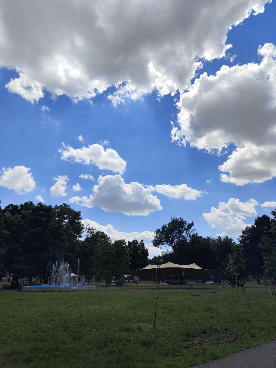 Photos météo à Roumanie. Prévisions météo avec de superbes photos de Lupsaman