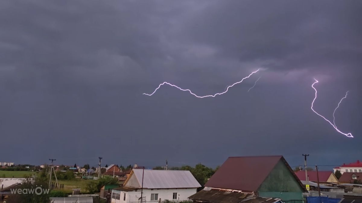 Прогнозы погоды с чудесными фотографиями, сделанными stormchaser625