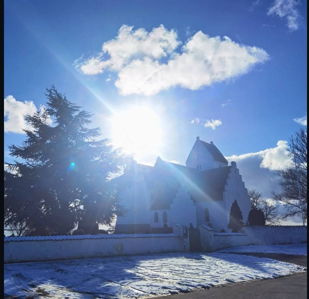Фотограф Tenna Kaas, Фотографии Погоды в Kalvehave Kirke - Weawow