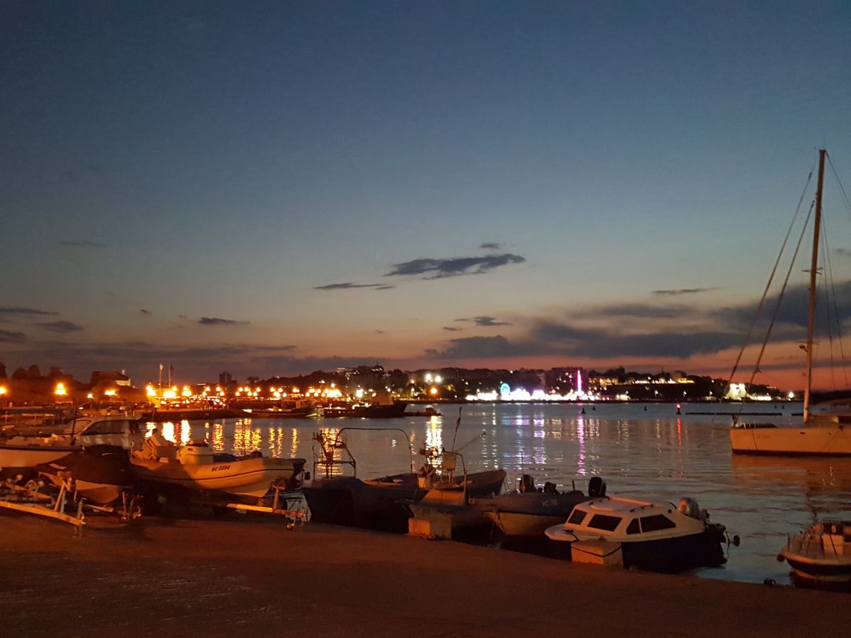 Fotos do tempo em Bulgária. Previsões do tempo com lindas fotos de Angelina Rizova