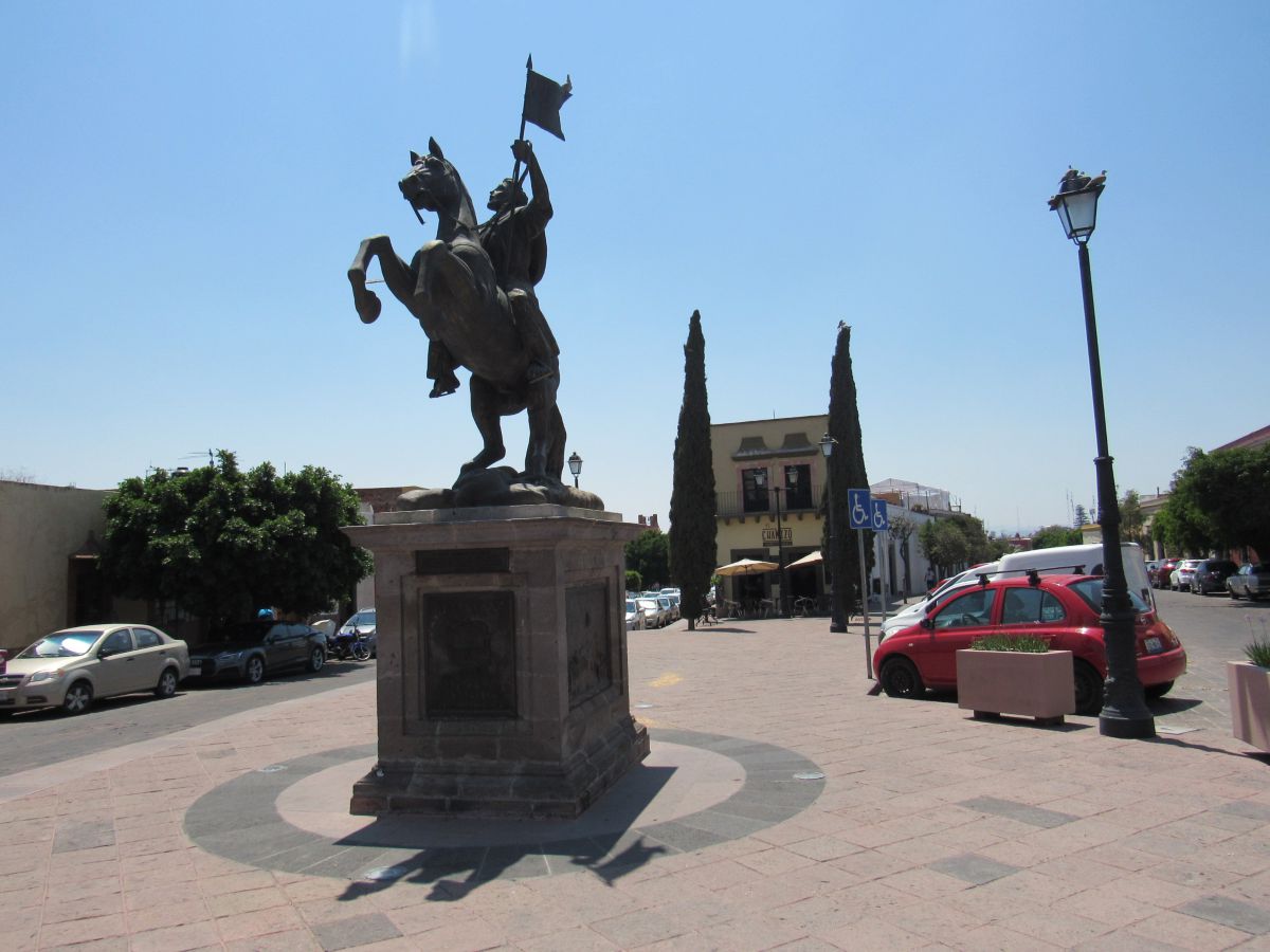 په Querétaro City کې د Road. د siva-sin لخوا د ښکلي عکسونو سره د هوا وړاندوینې عکسونه