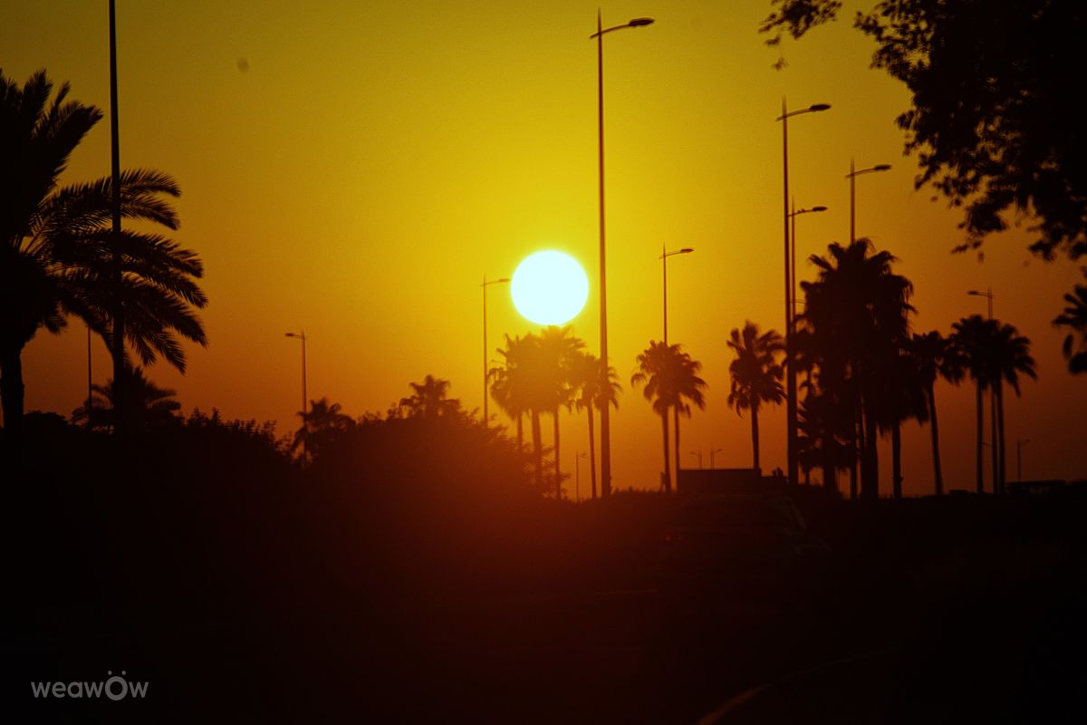 Weather forecasts with beautiful photos by phantran