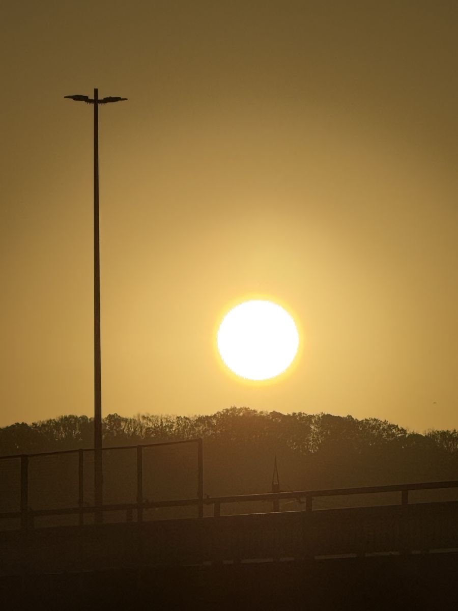 岡山縣的天气照片. 天气预报，带あさのジジ精美的照片
