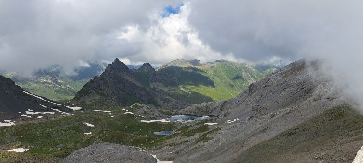 Karachayevo-Cherkesiyaの天気写真. Еленачкаの美しい写真による天気予報