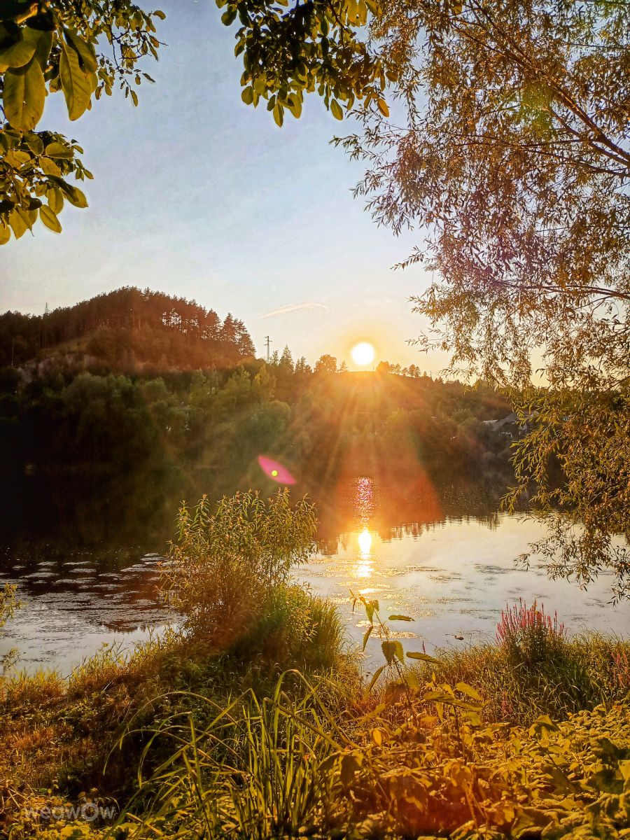 Weather forecasts with beautiful photos by _richardd