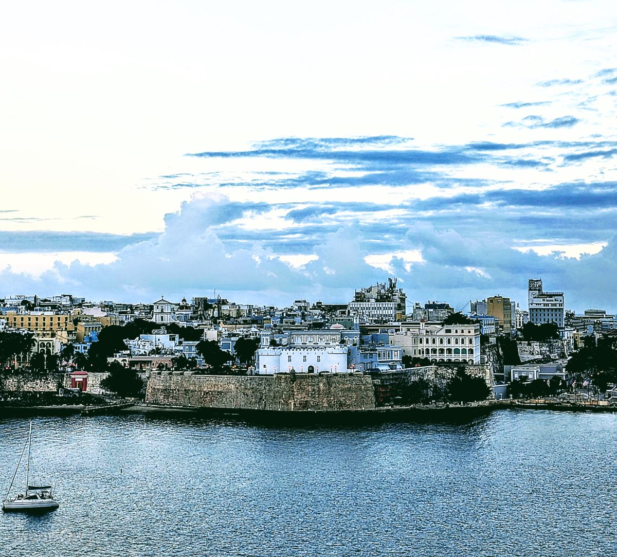 Weather Photos in Puerto Rico. Weather forecasts with beautiful photos by boilerdude