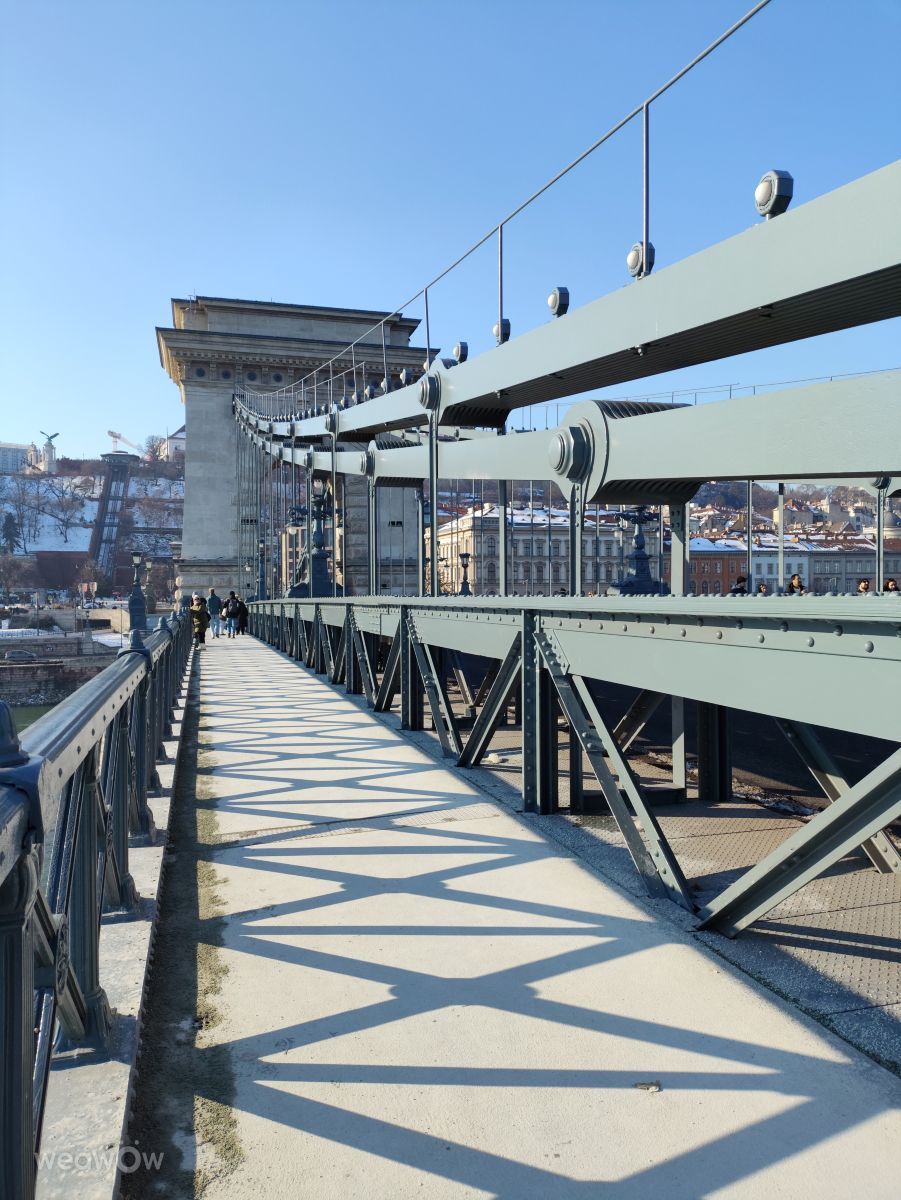 Fotos do tempo em Budapeste. Previsões do tempo com lindas fotos de Lirios