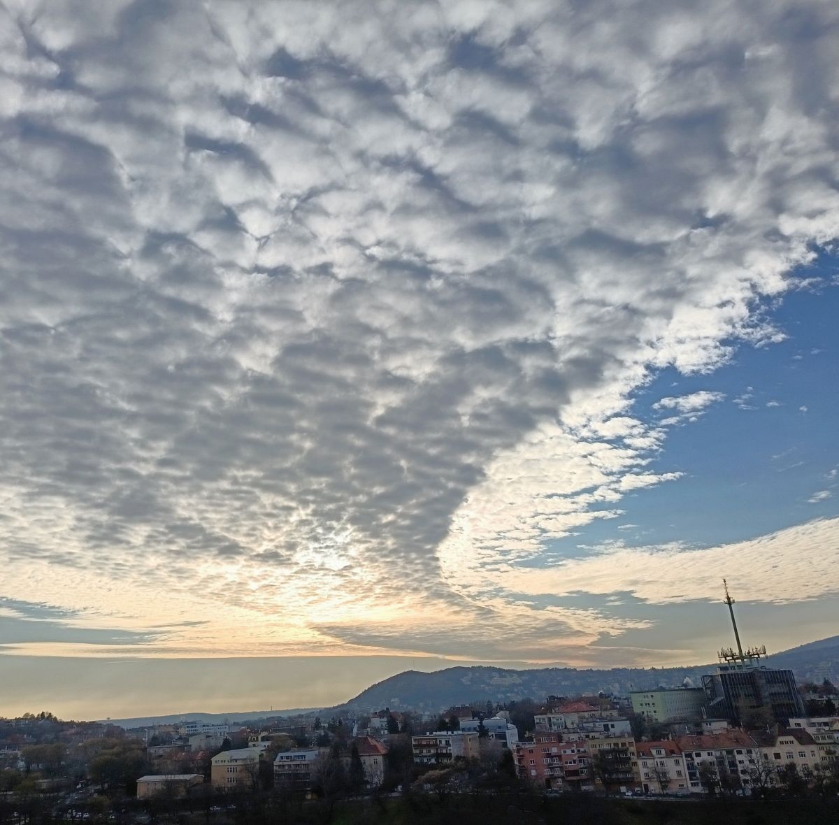 Photograph GergelyHajdu, Wetter Photos Buda - Weawow