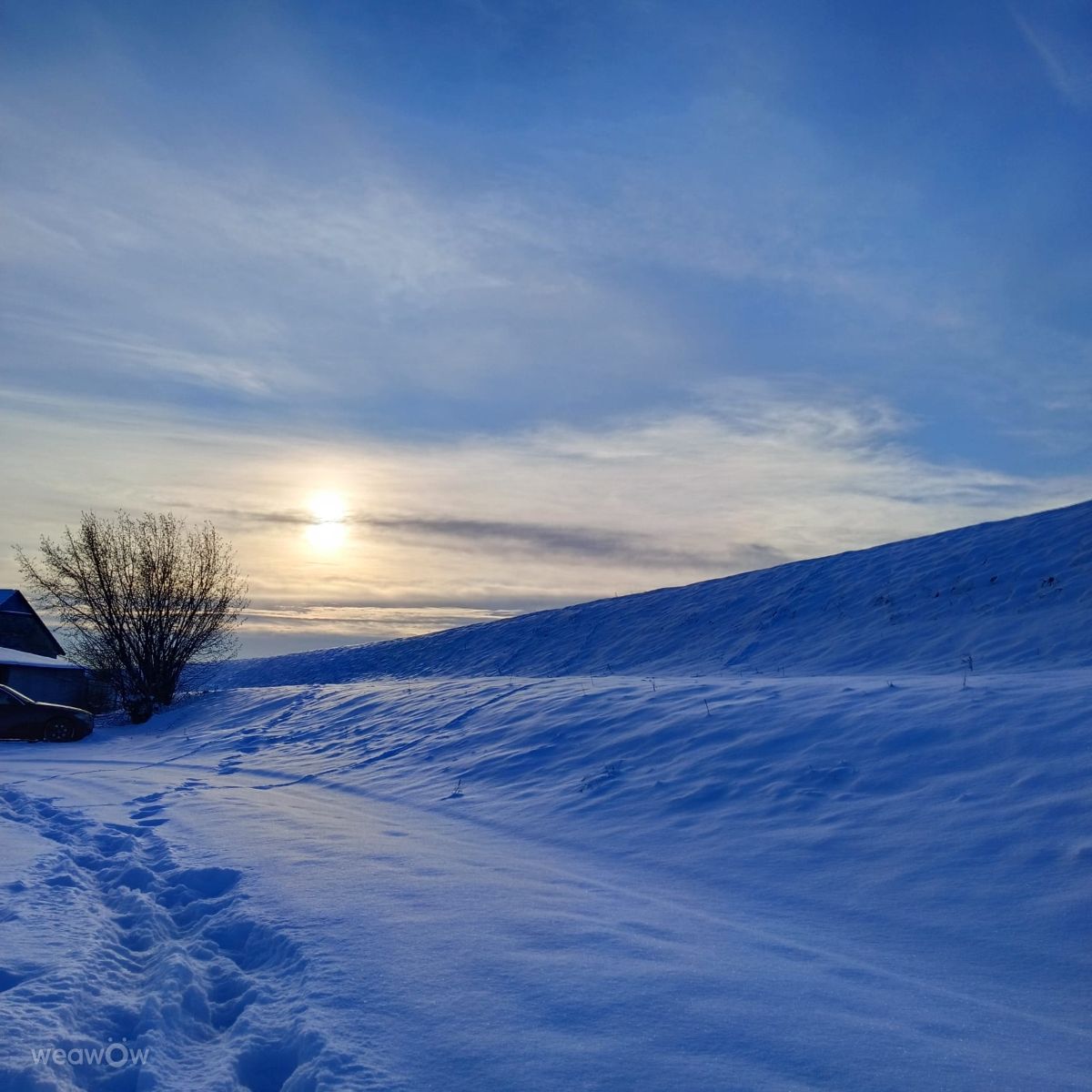 マーケットプレイスの天気写真. A-huculinka F-żの美しい写真による天気予報