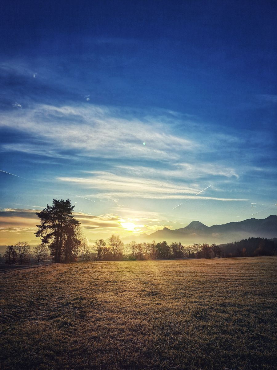 Weather Photos in Villach. Weather forecasts with beautiful photos by Asarii